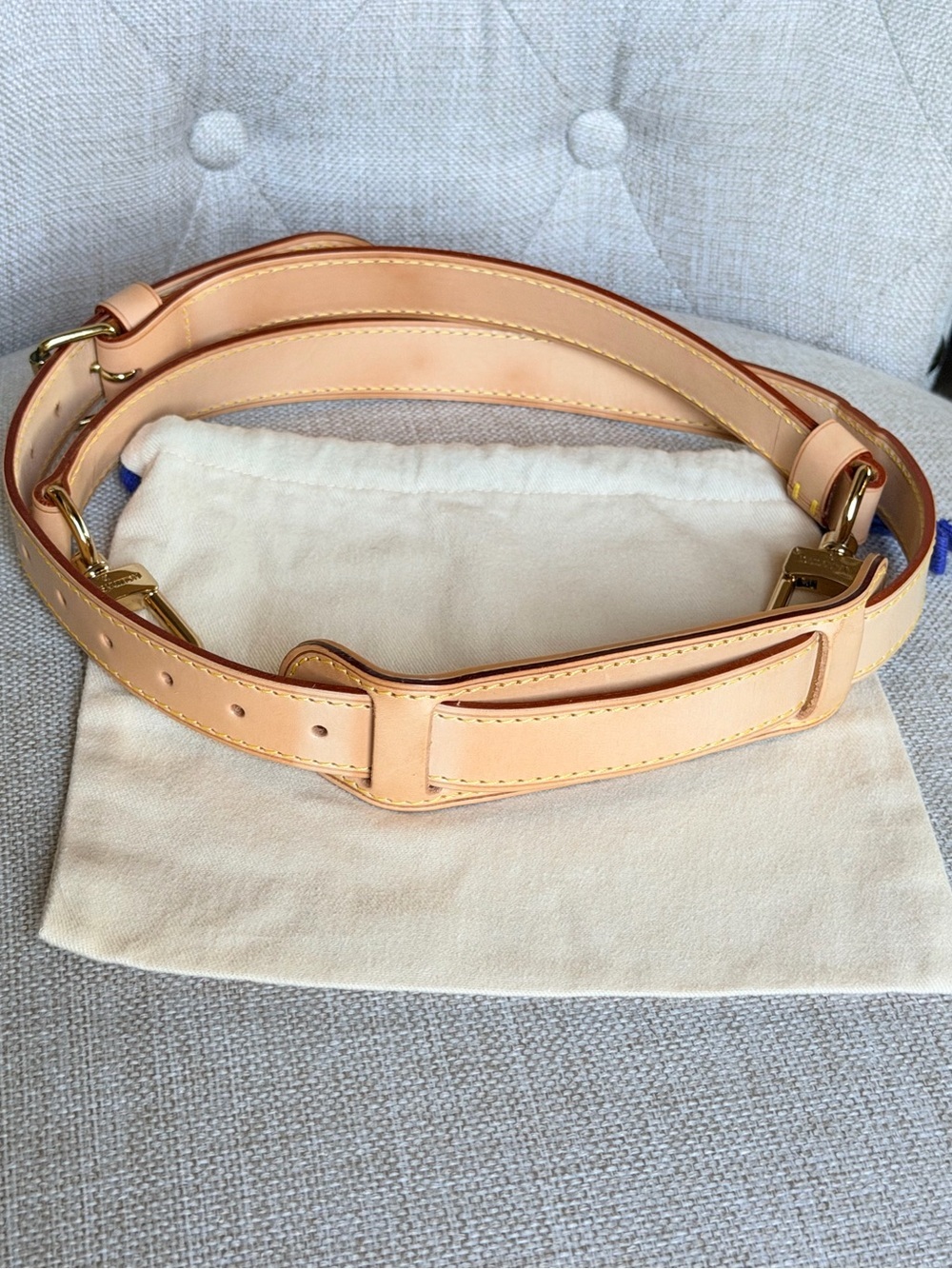 Louis Vuitton Travel Keepall Adjustable Vachetta Leather Strap w/ Box & Dust Bag - Picture 3 of 16